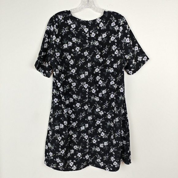 Glamorous dress - Plus Size 16 - Picture 2 of 8